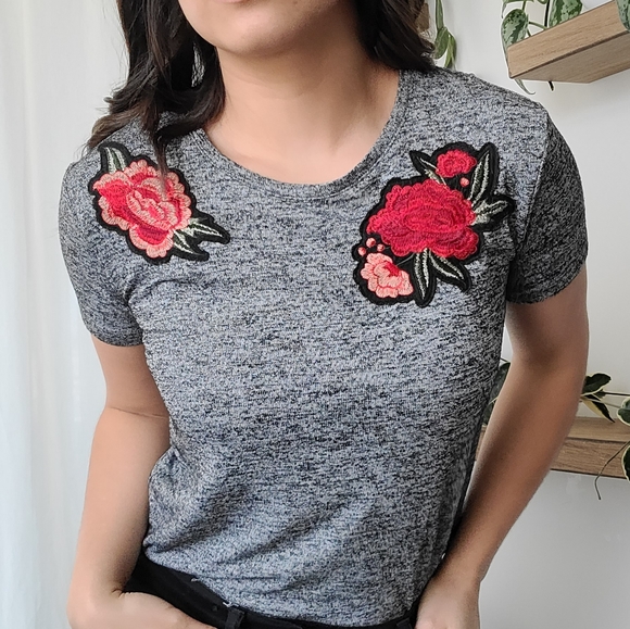 Twik flower patch t-shirt in like new condition - Picture 1 of 7